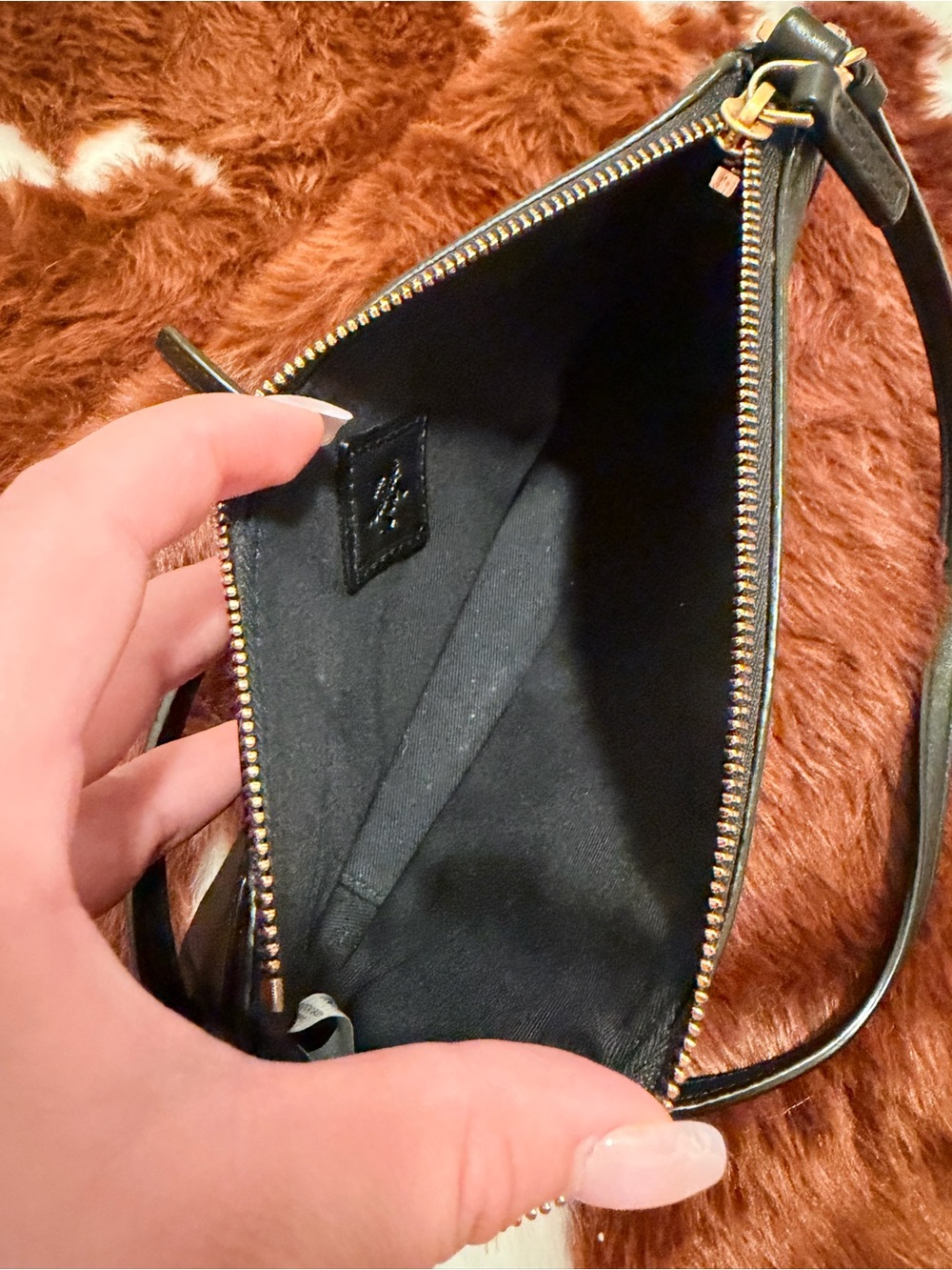 MCM Black Embossed Leather Crossbody Bag with Gold Hardware - Picture 4 of 6